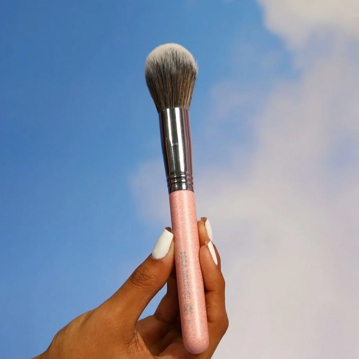 Beca Brush R1 🌷 Brocha De Rostro Grande Para Polvo