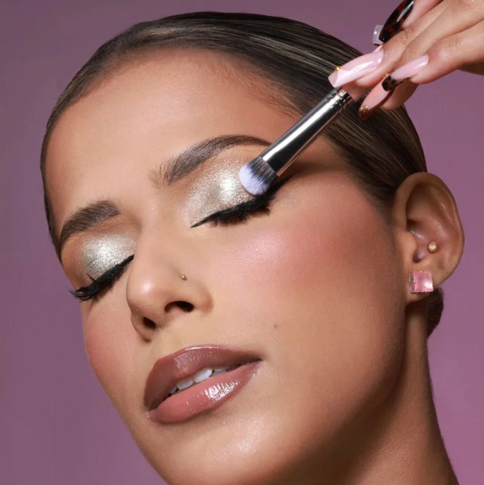 Beca Brush R8 🌷Brocha Para Sombra Y Pigmento Densa