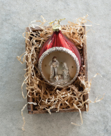 HOLY FAMILY DIORAMA ORNAMENT