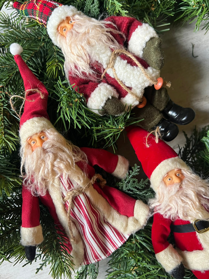 3PC SANTA FIGURE SET