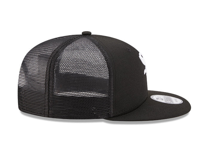 Chicago White Sox Classic Mesh Trucker Cap by New Era-2