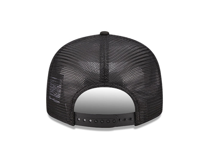 Chicago White Sox Classic Mesh Trucker Cap by New Era-5