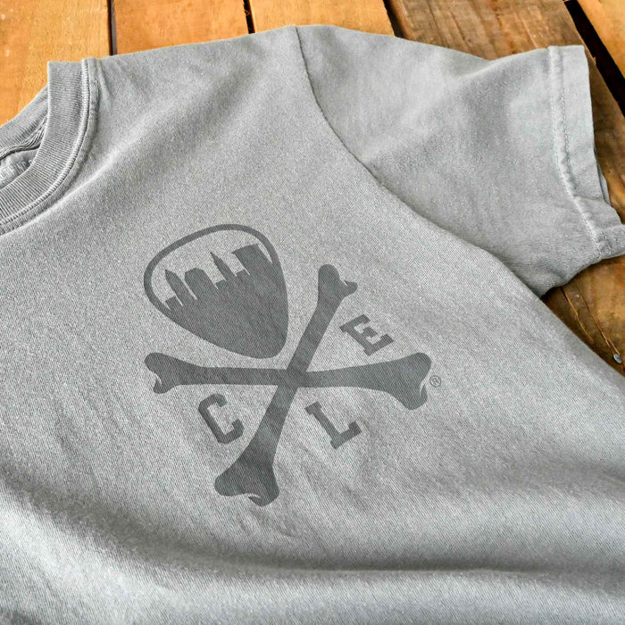 CLE Logo - Mens/Unisex Crew T-shirt - Grey