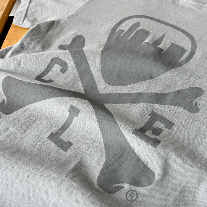 CLE Logo - Mens/Unisex Crew T-shirt - Grey