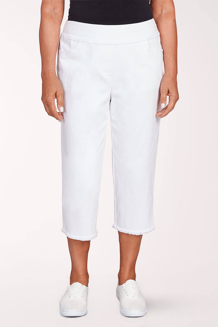 WHITE / 8
