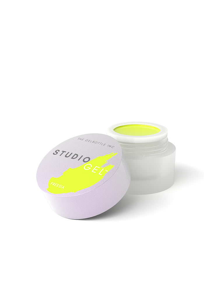 FREESIA STUDIO GEL™