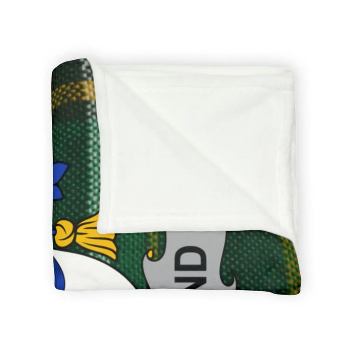 Cozy fleece blanket with unique design for extra warmth