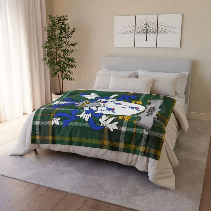 Cozy Tartan Blanket with Unique Graphic Design Blanket