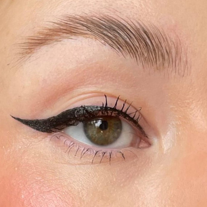 Makeup Revolution Liner Pow Liquid Eyeliner - Eyeliner