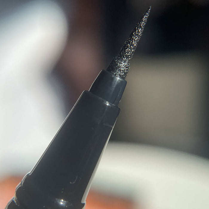 Makeup Revolution Liner Pow Liquid Eyeliner - Eyeliner