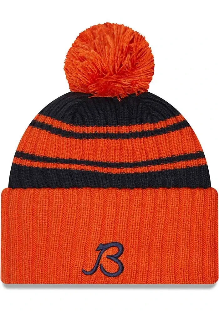 New Era Navy Chicago Bears 2022 Sideline Cuffed Pom Knit Hat