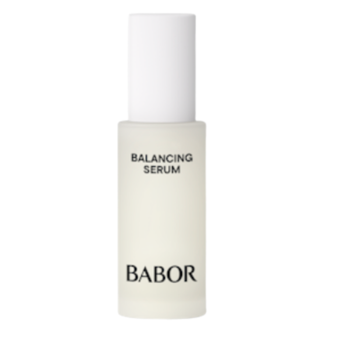 BABOR Balancing Serum in minimalistischer, heller Flasche, ausgleichendes Gesichtsserum für Mischhaut und ölige Haut, reguliert den Feuchtigkeitshaushalt und sorgt für ein klares, verfeinertes Hautbild.