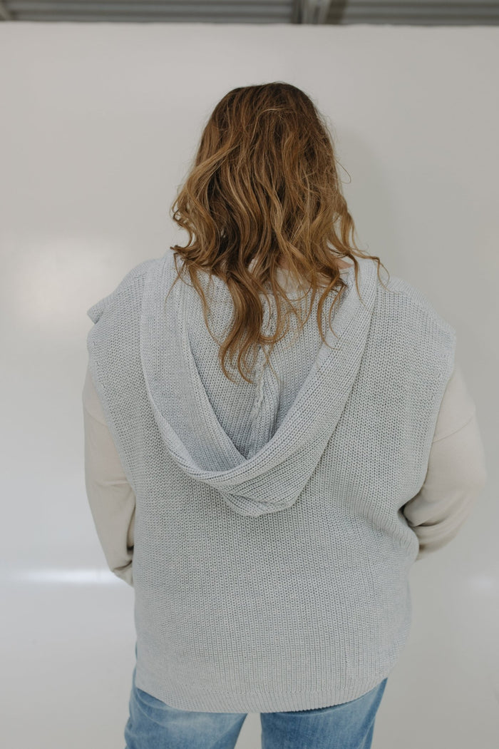SWEATER VEST WITH HOOD - Love Marlow