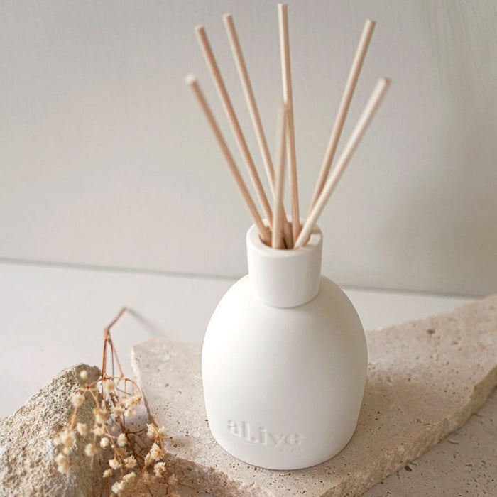al.ive body Sweet Dewberry & Clove Diffuser Nudie Glow Australia