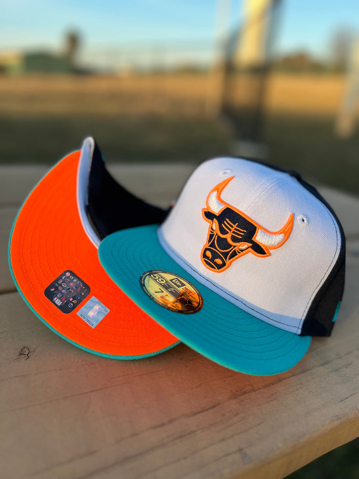Tropic Moon Bulls New Era 59Fifty-1