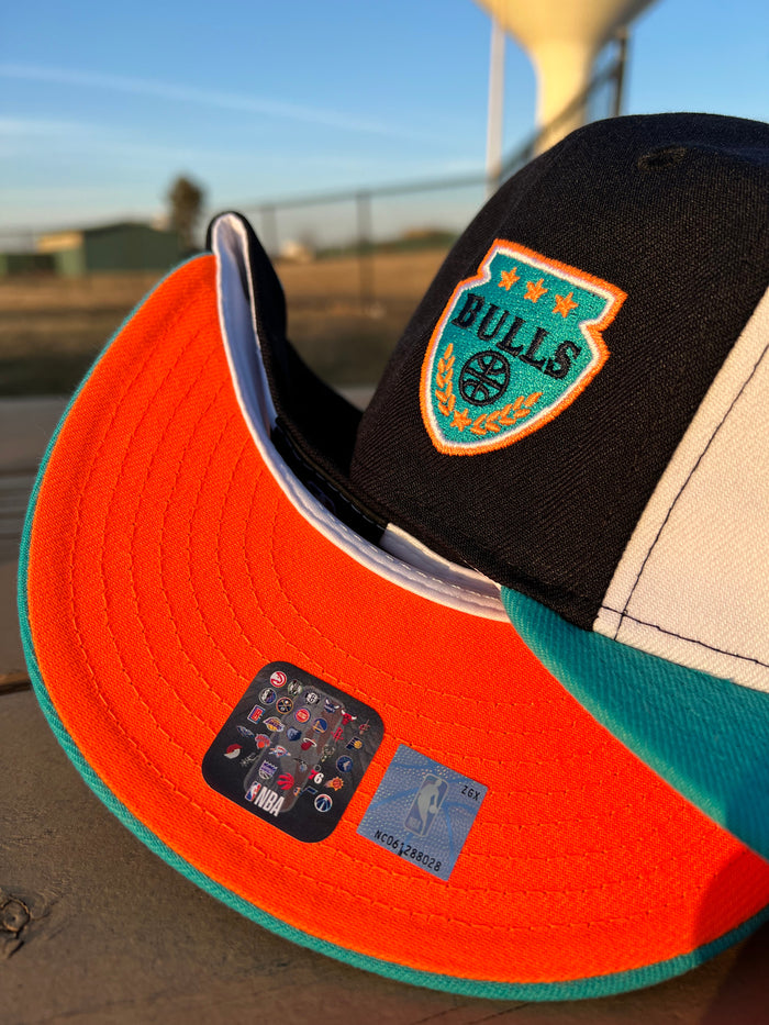 Tropic Moon Bulls New Era 59Fifty-2