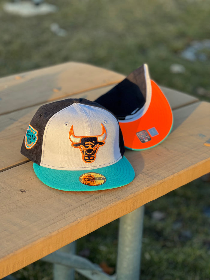 Tropic Moon Bulls New Era 59Fifty-3