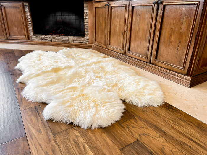 White New Zealand Sheepskin 4-Pelt 4' x 6' by Hudson Hides