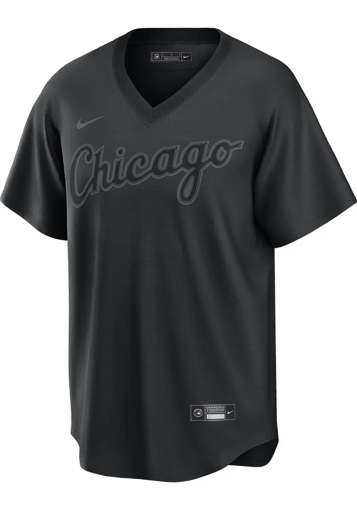 WhiteSox Pitch Black Luis Robert #88 Replica Jersey-1